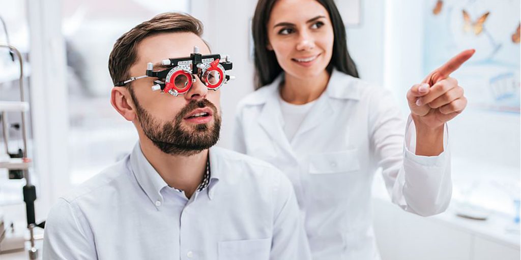 Marketing de relacionamento em clínicas de olhos: você possui? | MedPlus