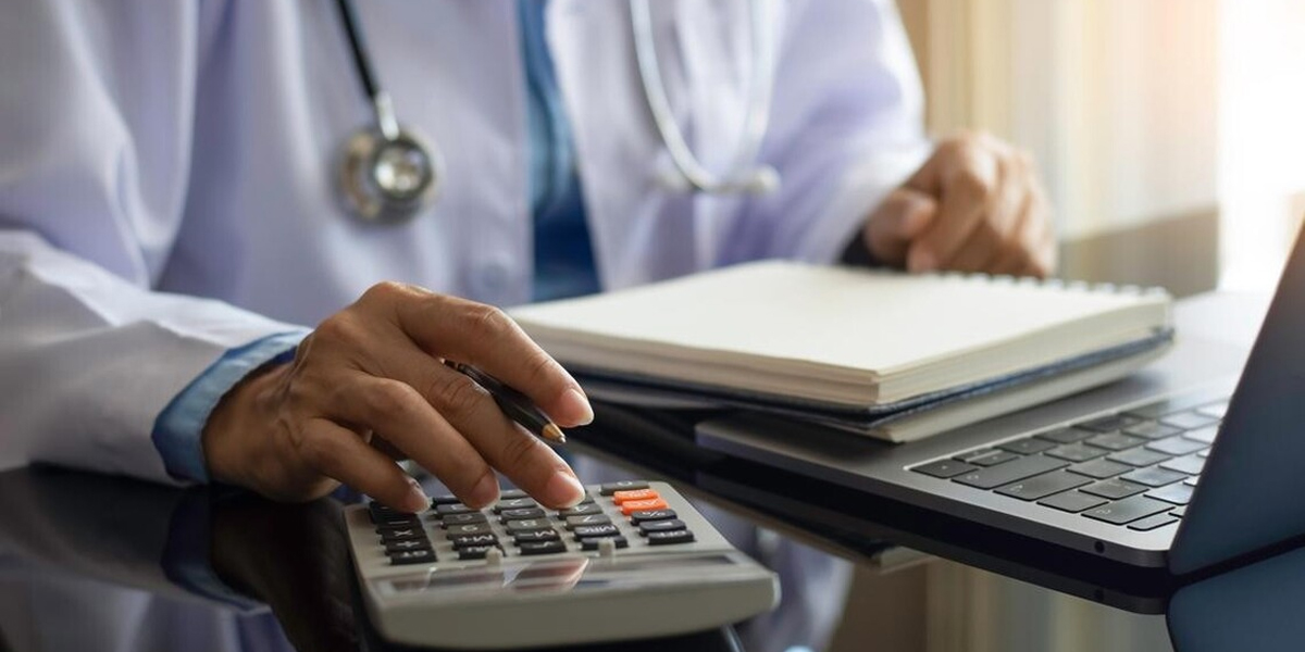7 erros financeiros em clínicas médicas | Sponte