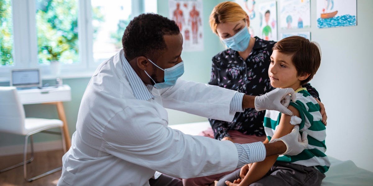 Como abordar a vacinação no relacionamento médico-paciente? | MedPlus